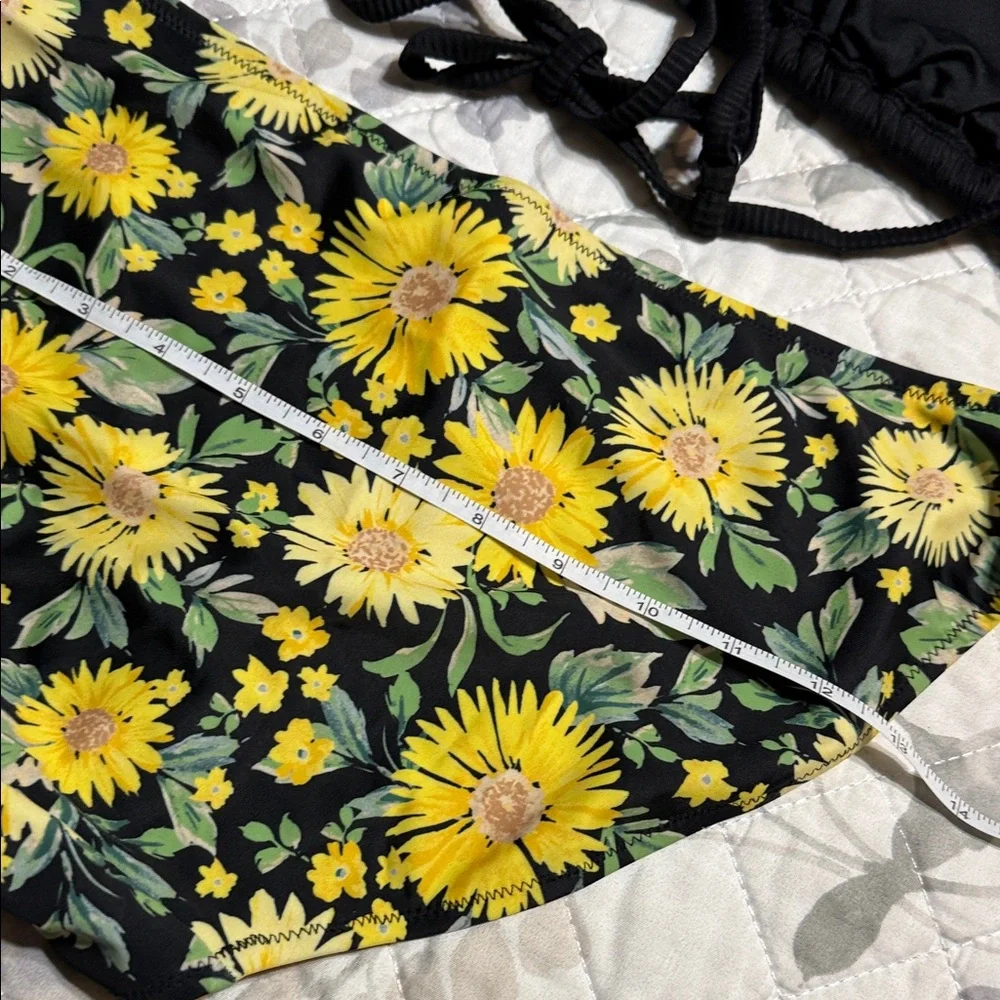 Black and Yellow Floral Bikini Set M - Picture 10 of 12